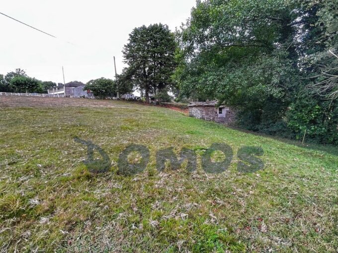 Molino de piedra para restaurar en Castro Riberas de Lea en Lugo