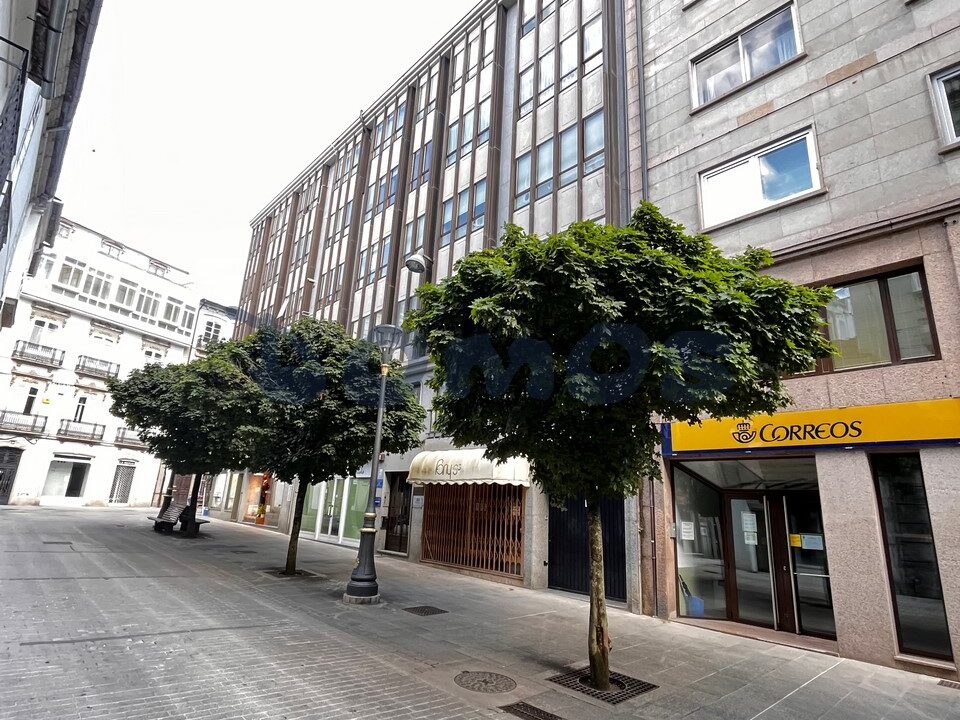 Piso en venta con terraza dentro de Murallas-centro en Lugo (7)