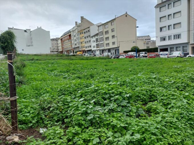 Venta de Suelo Urbano Residencial en Avenida Celso Emilio Ferreiro en Burela, Lugo