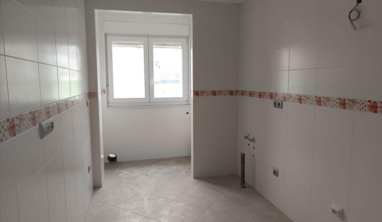 Obra parada en venta en Lourenzá en Lugo (4)