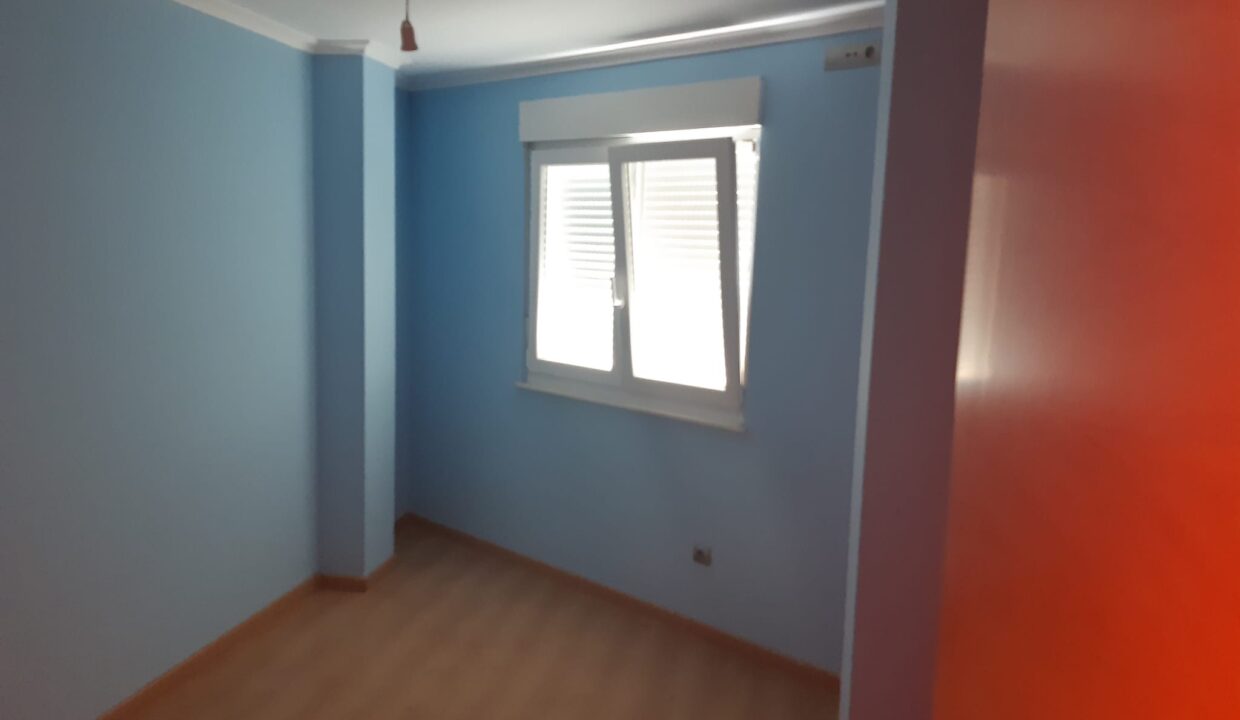 Obra parada en venta en Lourenzá en Lugo (5)