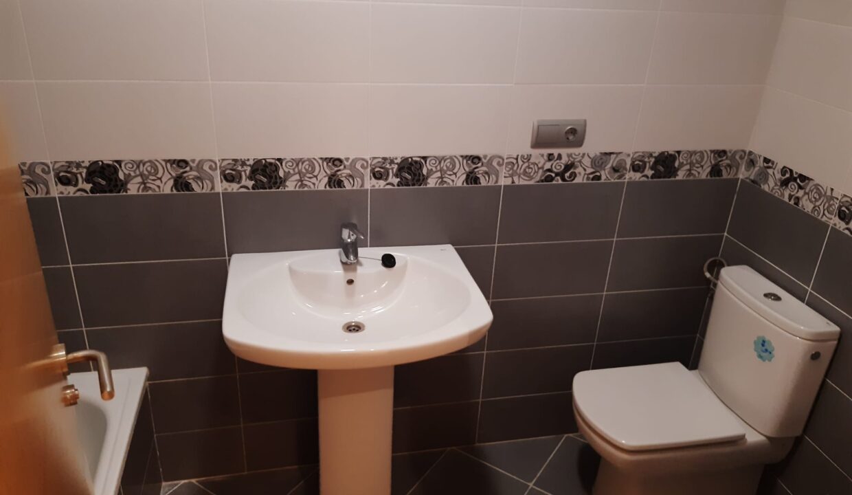 Obra parada en venta en Lourenzá en Lugo (6)