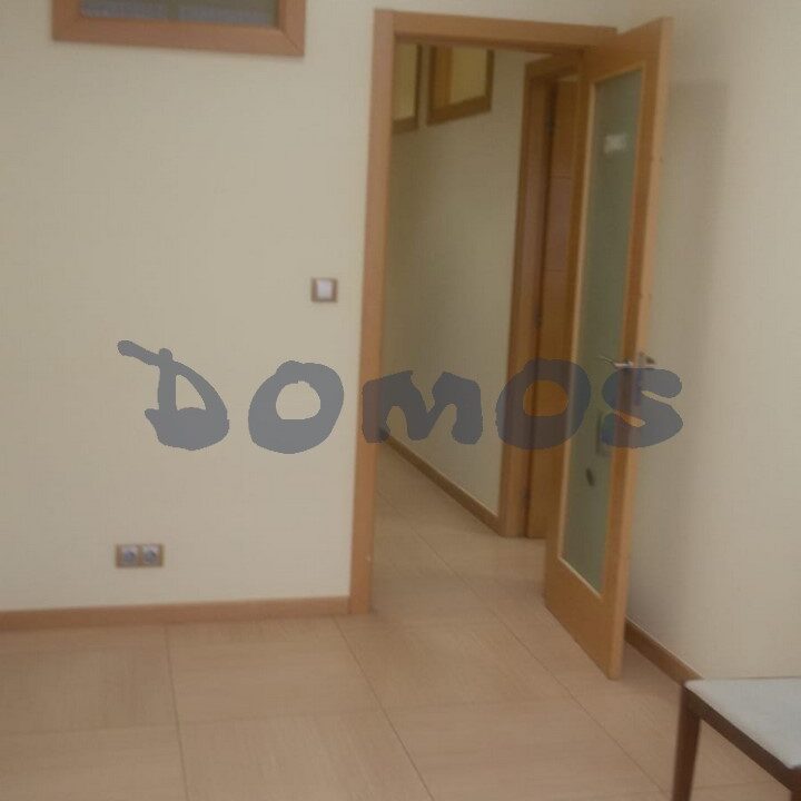 Oficina en venta en calle Reina en Lugo (3)