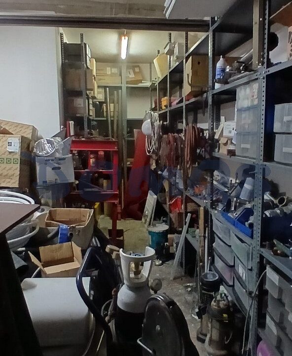 Bajo en venta en zona Piringalla en Lugo, acondicionado (4)