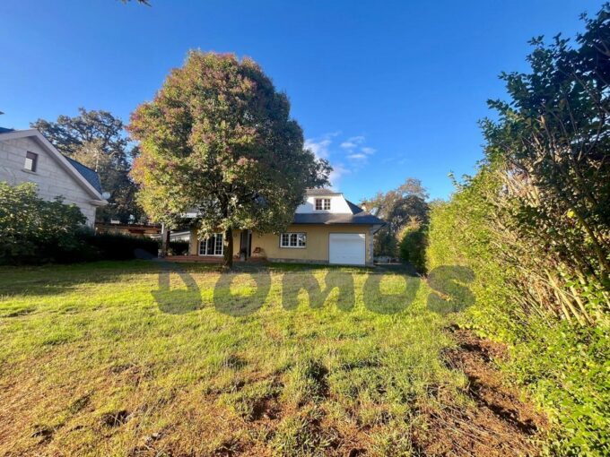 Espacio, luz y tranquilidad: chalet en venta en Urbanización A Campiña, Lugo